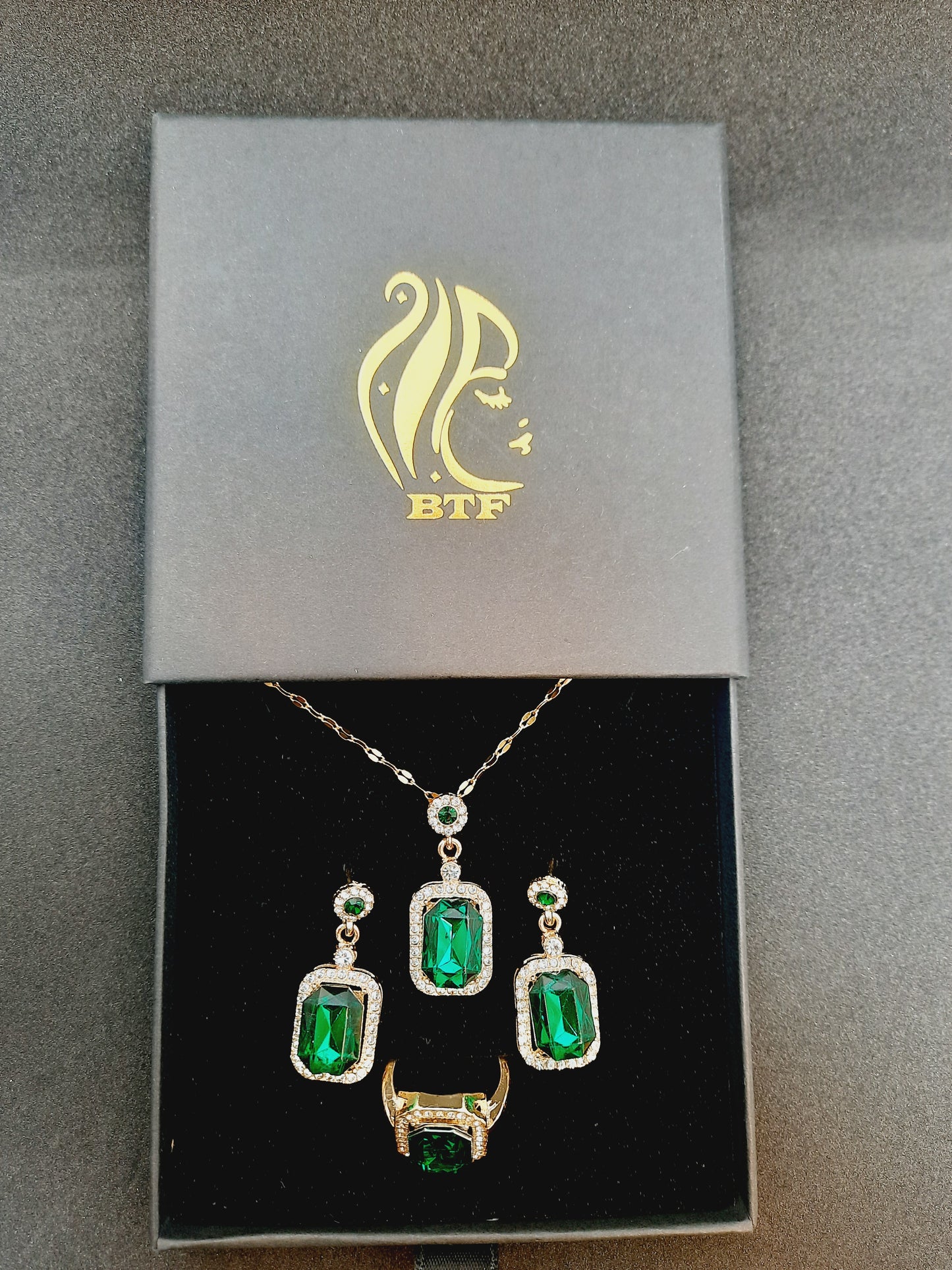 Elegant Women’s Jewellery Set - Gemstone Earrings, Necklace & Ring - Perfect for Weddings, Parties & Special Moments